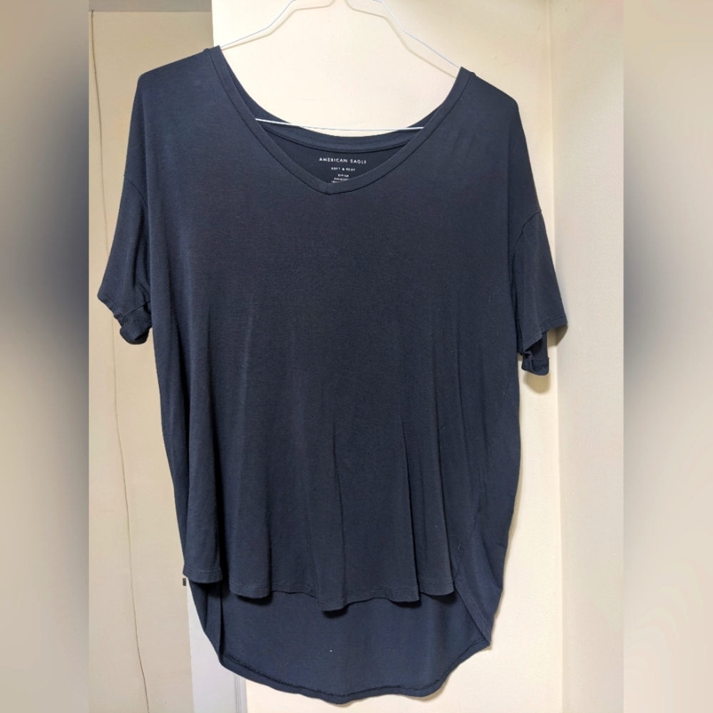 American Eagle "soft & sexy" T shirt
